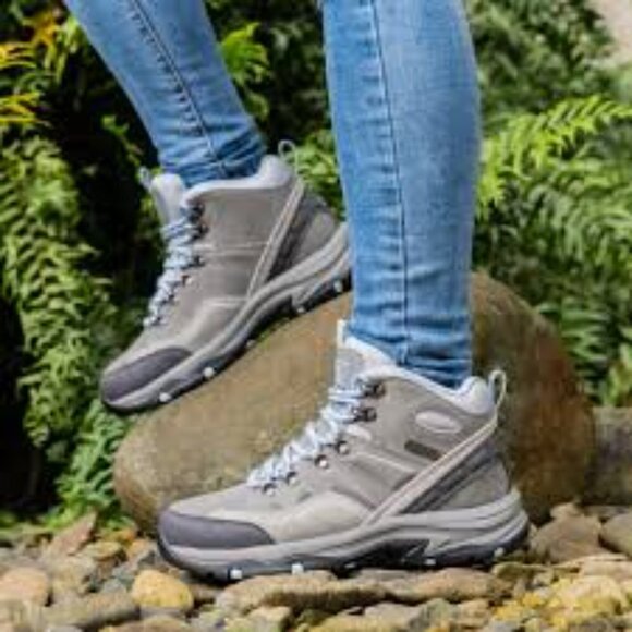 Skechers Shoes - Sketches Trego Rocky Mountain  Women Hiking Boots Size 6.5